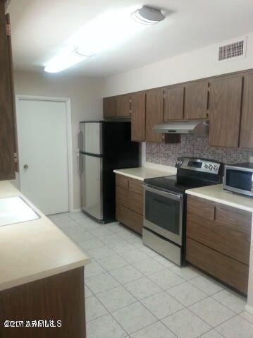 Desert rock kitchen