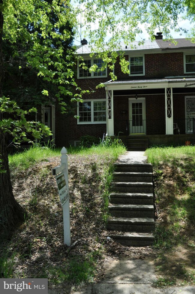 1633 Stonewood Rd, Baltimore, MD 21239 - photo 2