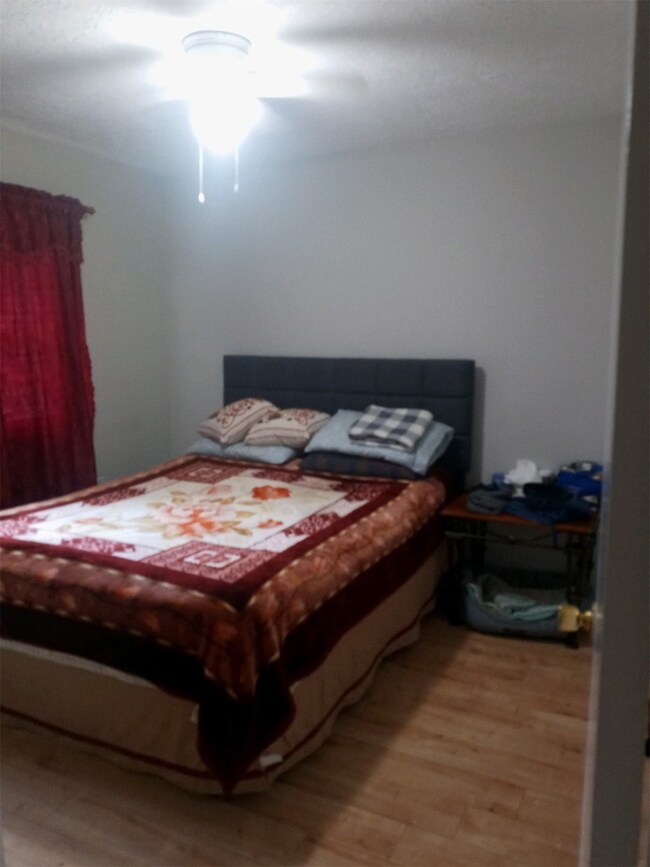 8631 Pool Creek Dr, Houston, TX 77095 - photo 7