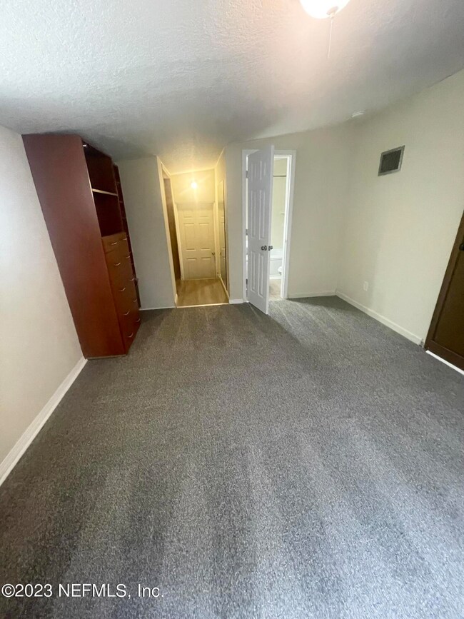 1300 Hamilton St, Jacksonville, FL 32205 - photo 5