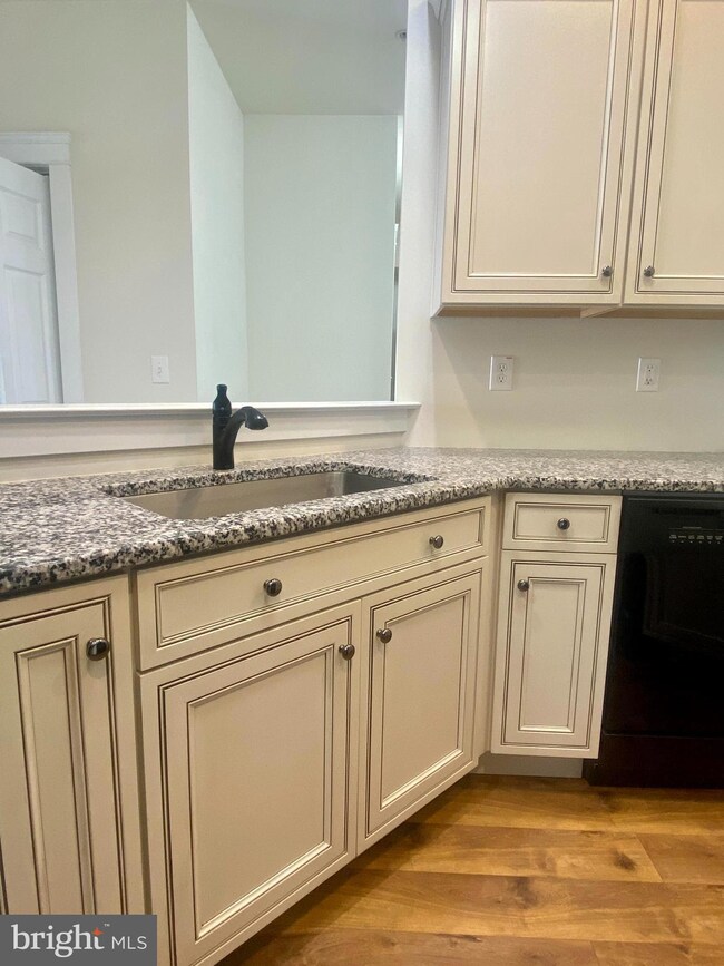 124 Bucktown Cr, Pottstown, PA 19465 - photo 5