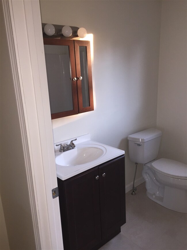 3 Cedarbrook Village unit 3B, Rochester, NH 03867 - photo 7