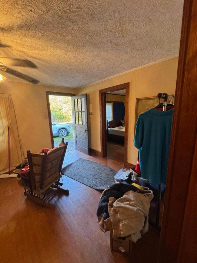 107 West St, Harleyville, SC 29448 - photo 7