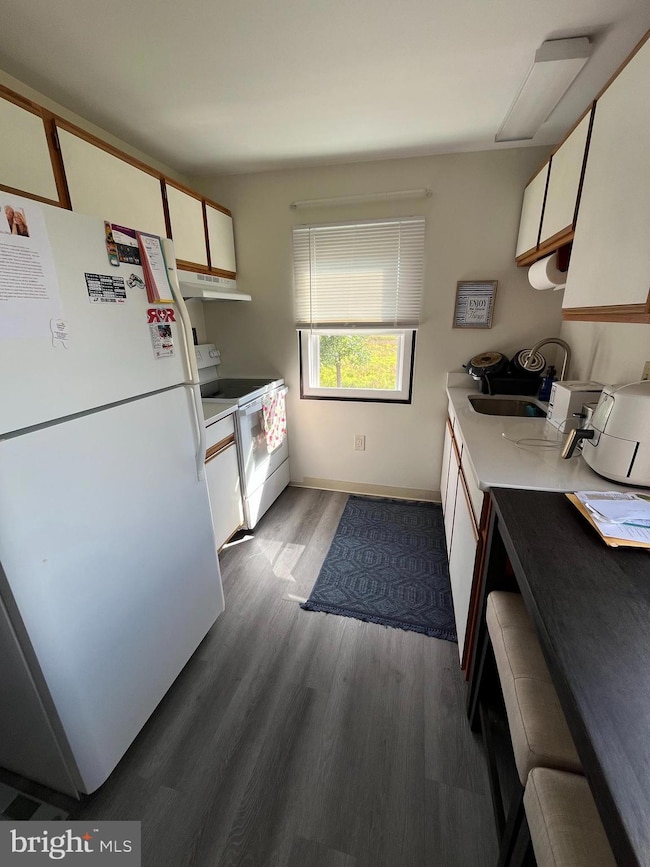 3193 N Charlotte St, Gilbertsville, PA 19525 - photo 5