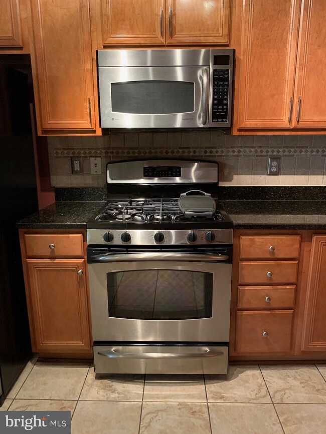 42011 Village Station Square, Aldie, VA 20105 - photo 3