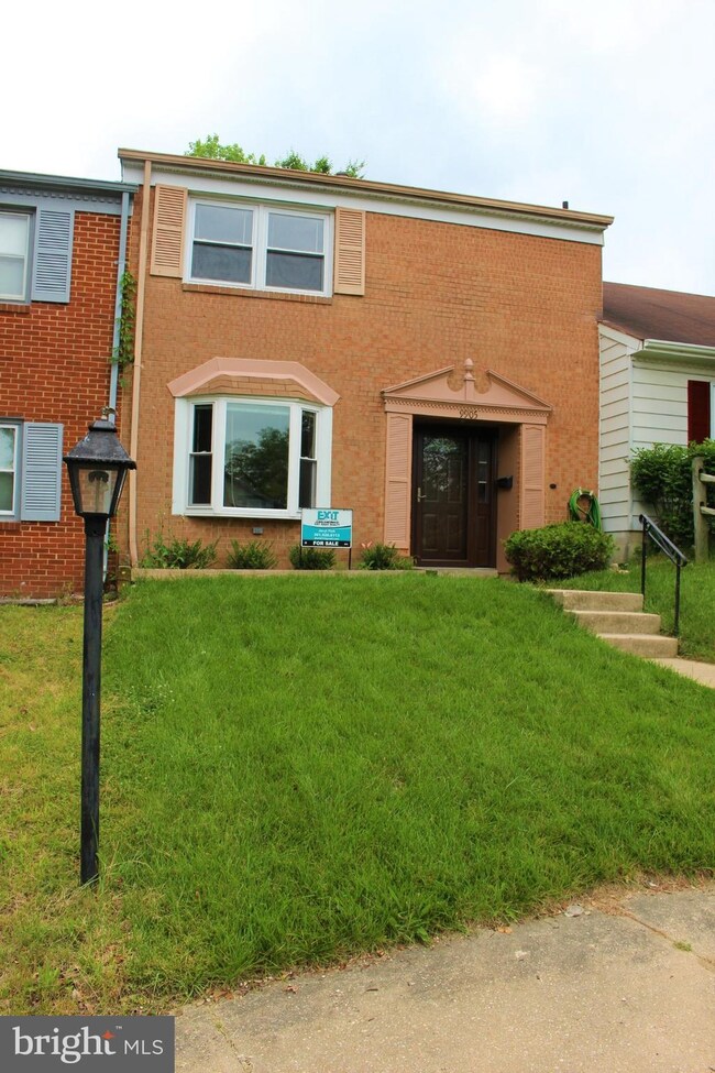 9905 Mallard Dr, Laurel, MD 20708 - photo 2