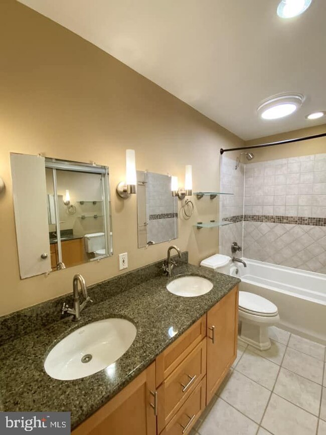 11583 Maple Ridge Rd, Reston, VA 20190 - photo 5