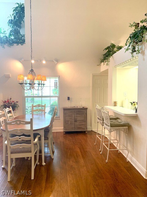Breakfast Bar, A kitchen that Opens up to the Area