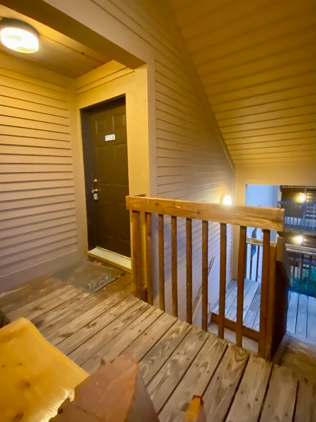 6F Deer Creek Rd, Dover, VT 05356 - photo 2