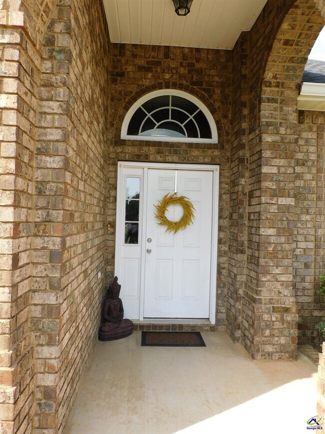 1307 Loudon Hill Dr, Warner Robins, GA 31088 - photo 2