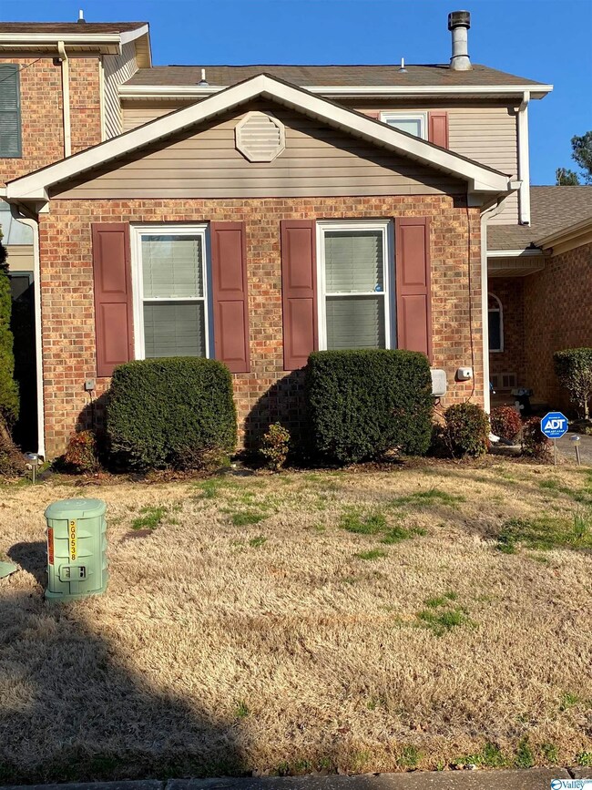 8827 Tacoma Trail SE, Huntsville, AL 35802 - photo 2