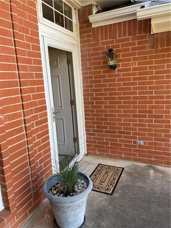 900 Willis Way, Edmond, OK 73034 - photo 2