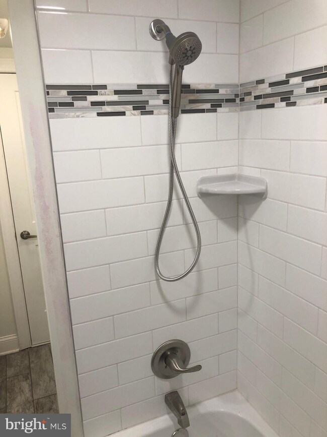 425 Dekalb St unit 4, Norristown, PA 19401 - photo 7