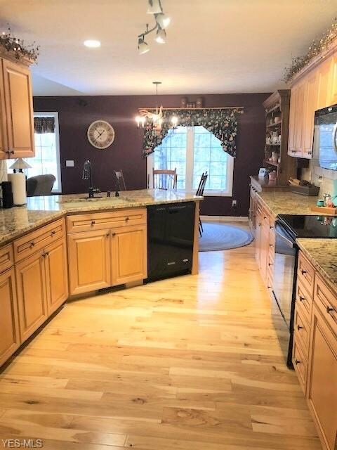 66 Glenview Dr unit 4, Aurora, OH 44202 - photo 5