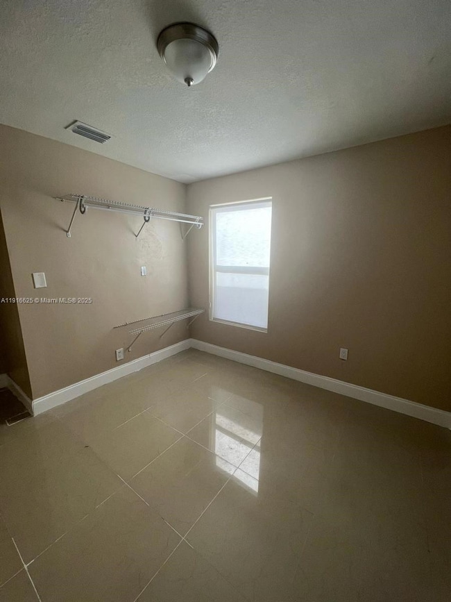 4121 SW 20th St unit 1, Fort Lauderdale, FL 33317 - photo 2