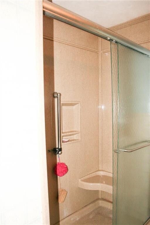 231 E Clay St, Osceola, IA 50213 - photo 7