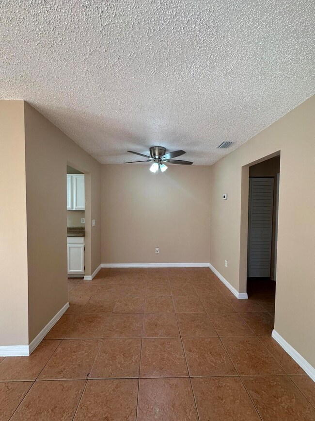 958 Louisiana Ave, Sebastian, FL 32958 - photo 5