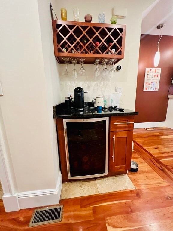 435 W 4th St unit 1, Boston, MA 02127 - photo 6