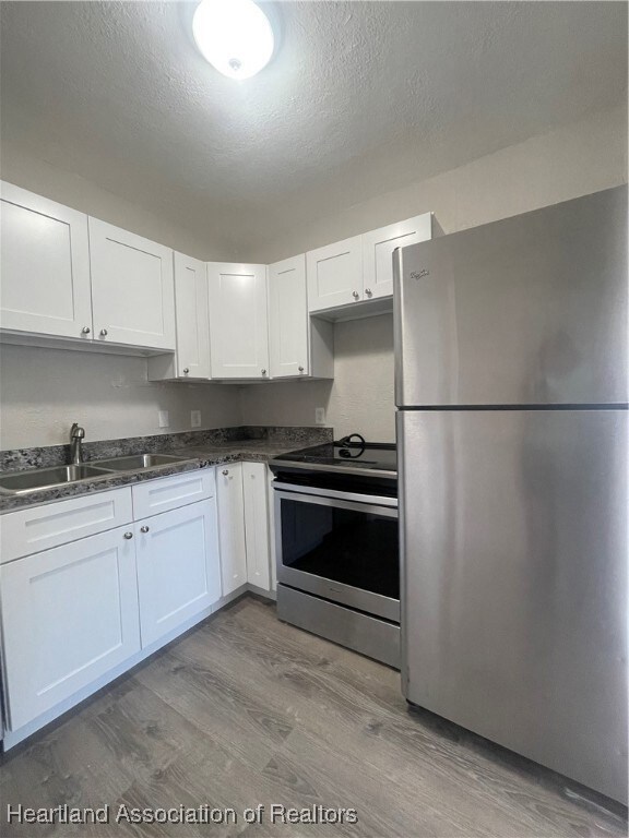 1054 Glenwood Ave, Sebring, FL 33870 - photo 6