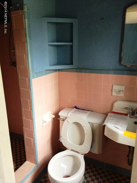 6511 Burgundy Rd S, Jacksonville, FL 32210 - photo 6