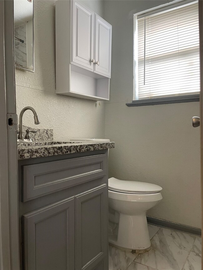 4202 Tampico St, Houston, TX 77016 - photo 7