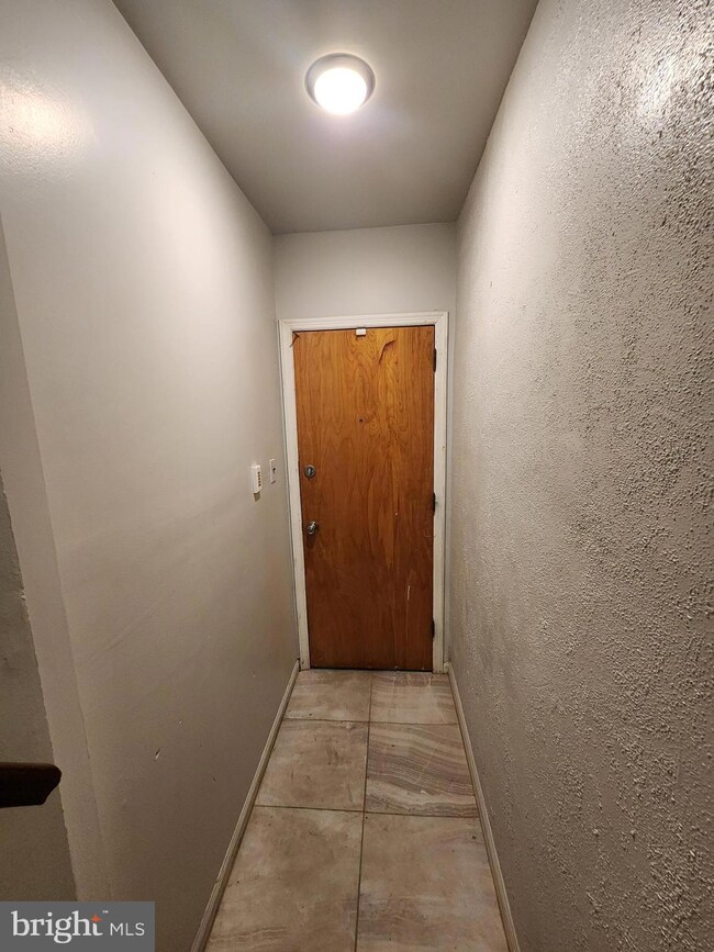 423 E 9th St unit A, Wilmington, DE 19801 - photo 2