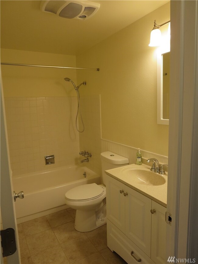 8834 Colgate Dr W, University Place, WA 98466 - photo 4