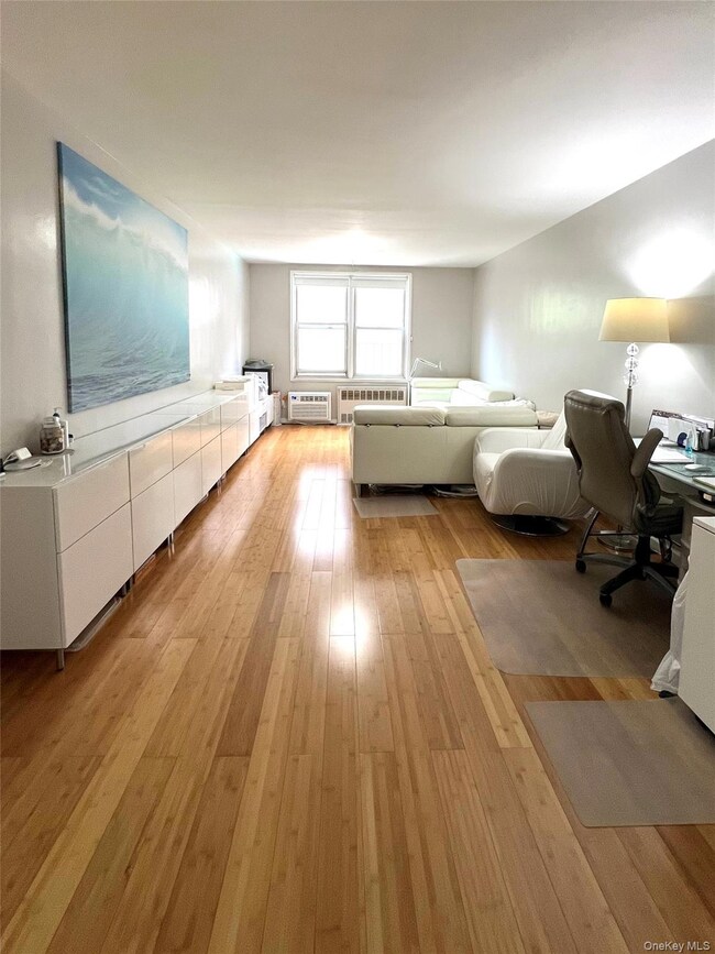 42-65 Kissena Blvd unit 130, Flushing, NY 11355 - photo 3