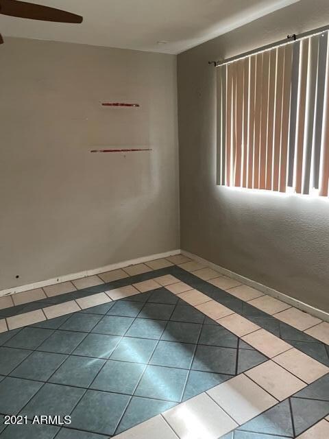 4538 W Hubbell St unit 2, Phoenix, AZ 85035 - photo 2