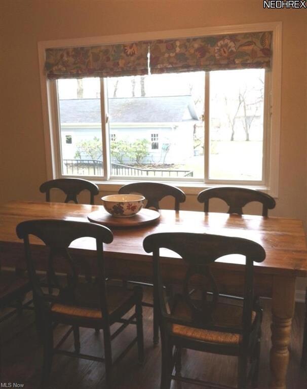 1606 Compton Rd, Cleveland, OH 44118 - photo 7