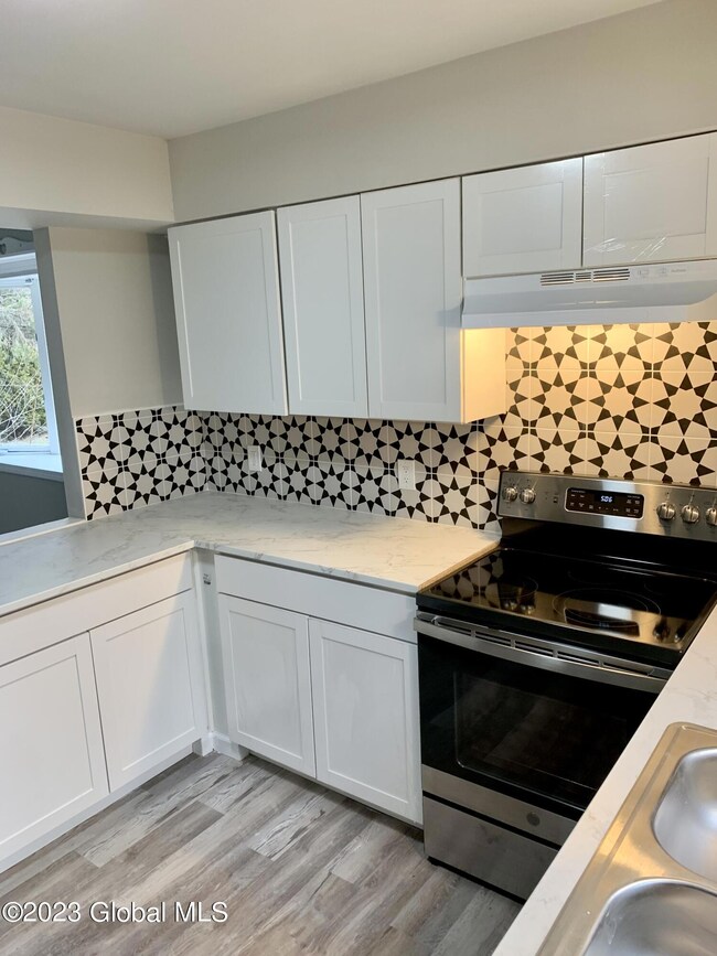 78 Velina Dr, Albany, NY 12203 - photo 5