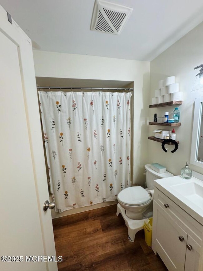 80 Bradford Ct unit 80, Matawan, NJ 07747 - photo 4