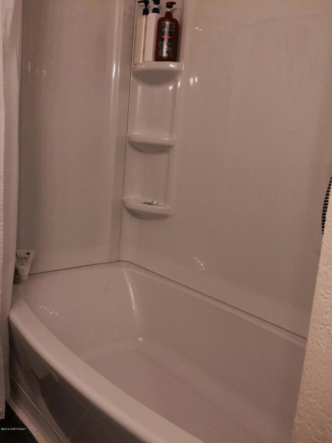 New Tub with tub surround