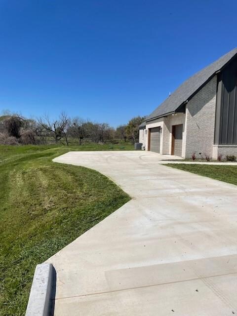 401 Spring Valley Rd, Weatherford, TX 76087 - photo 2