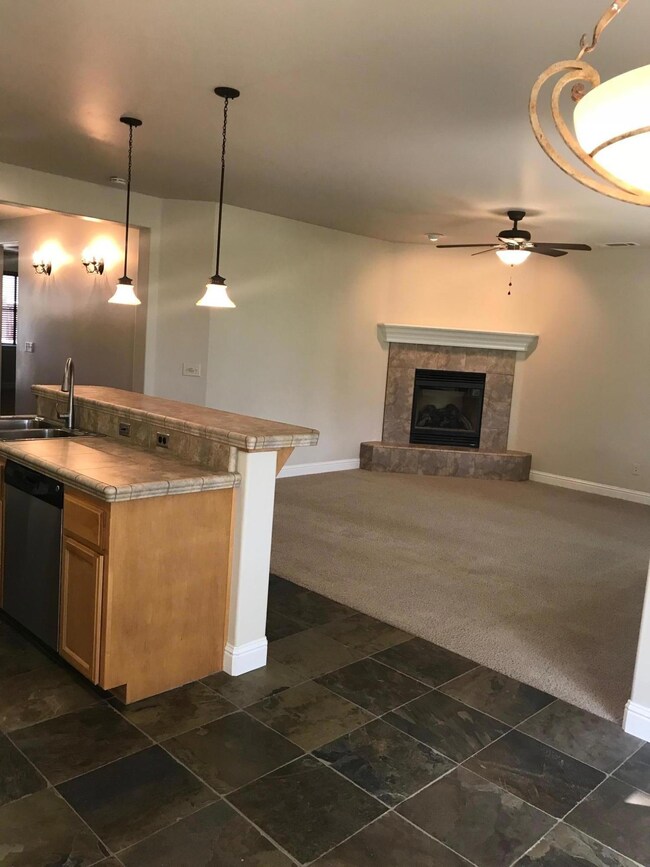 Nicolet kitchen living room