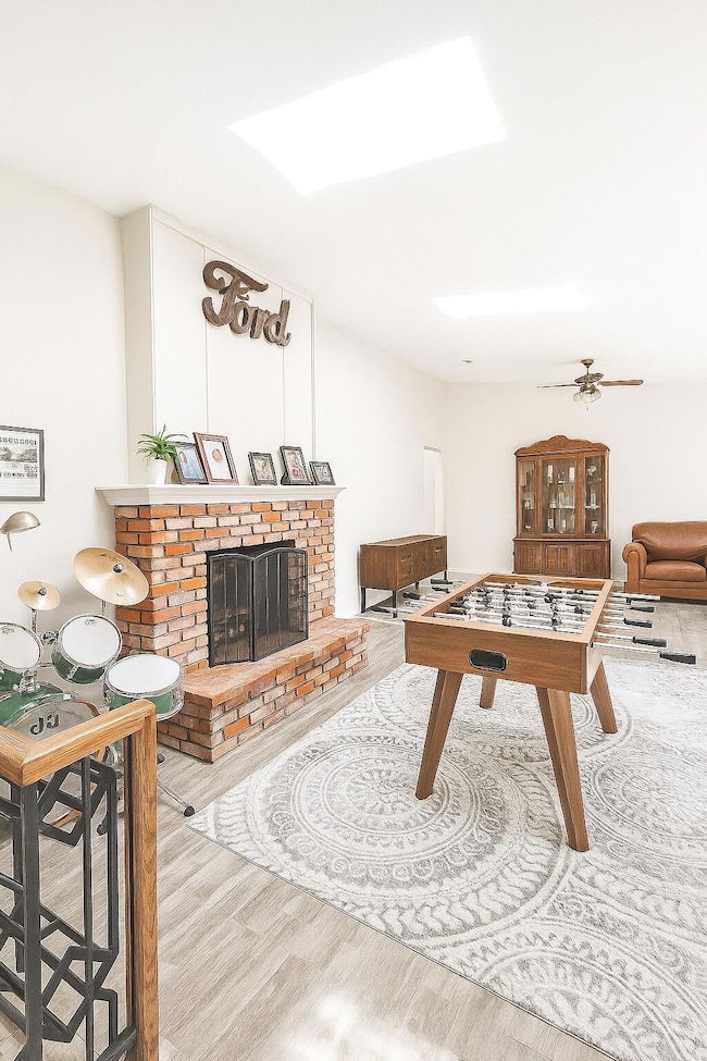 CF4CE42C-0FE5-4C86-A3D5-859F22B9E994