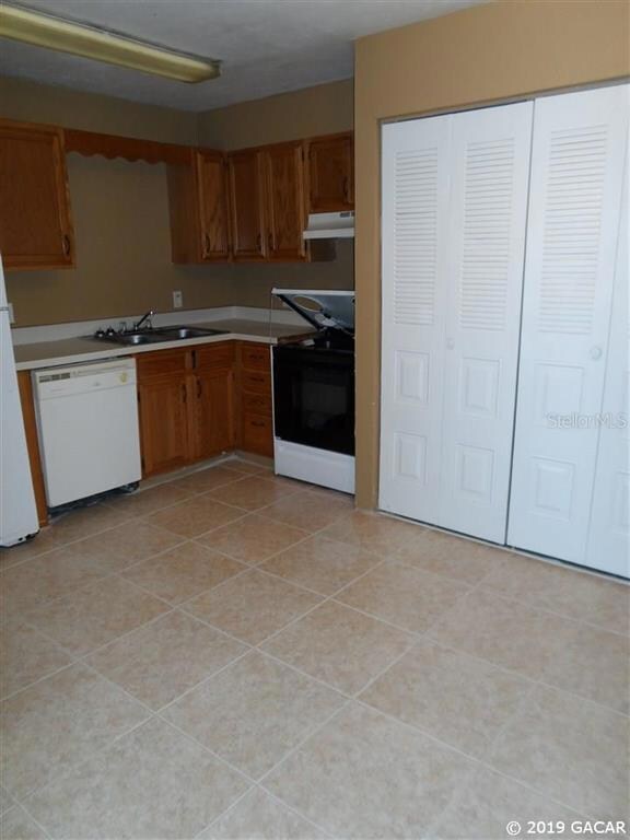 2361 SW 31 Place unit 2, Gainesville, FL 32608 - photo 3