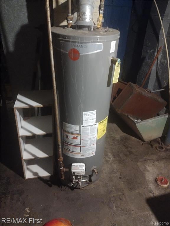 8845 Pierson St, Detroit, MI 48228 - photo 4