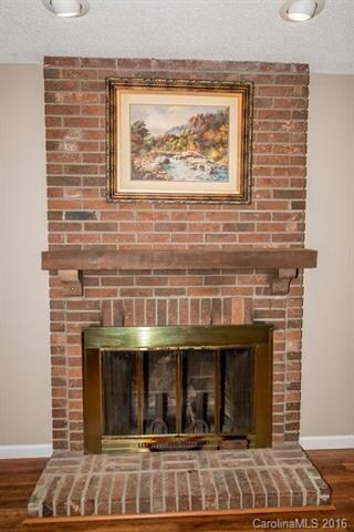 103 Scottlynn Ct, Asheville, NC 28806 - photo 6