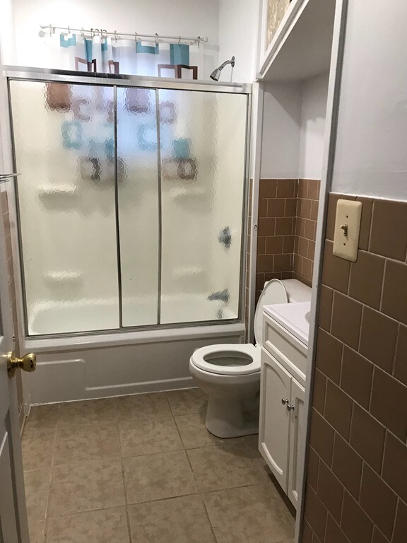 224 Doyle St unit 2, Fall River, MA 02723 - photo 2