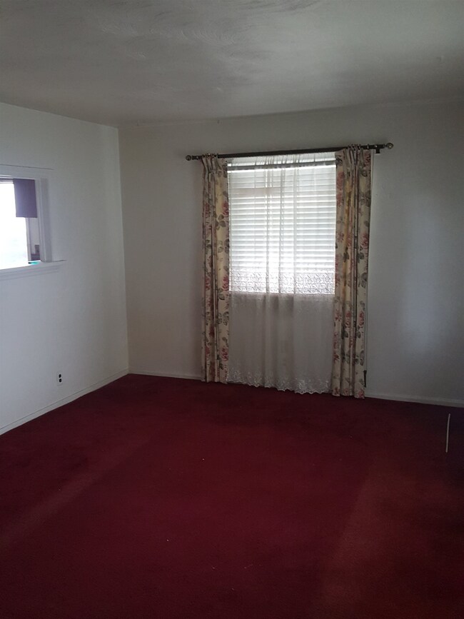 239 N Gladstone Ave, South Bend, IN 46619 - photo 6