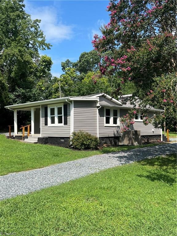 2053 U S Highway 158 W, Reidsville, NC 27320 - photo 4