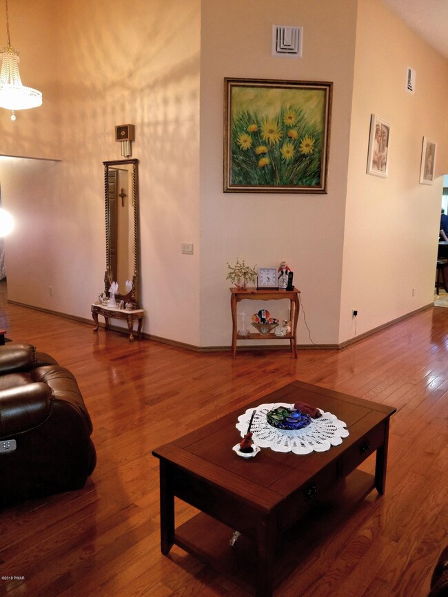 31 Rose Ln, Honesdale, PA 18431 - photo 6