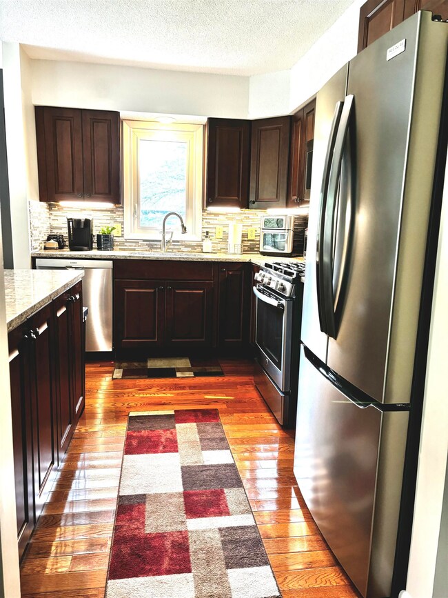 2 Barley Field Place, Rutland, VT 05701 - photo 4