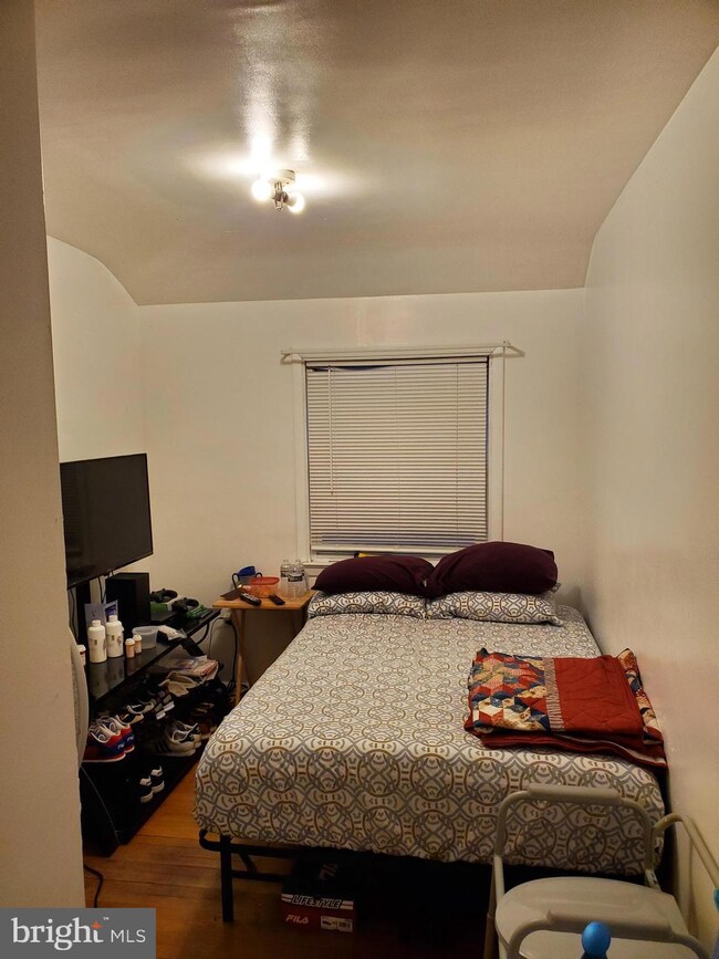 6854 Queens Ferry Rd, Baltimore, MD 21239 - photo 3