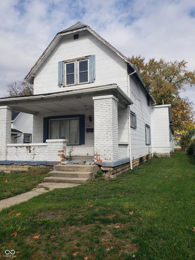 1424 W 8th St, Anderson, IN 46016 - photo 3