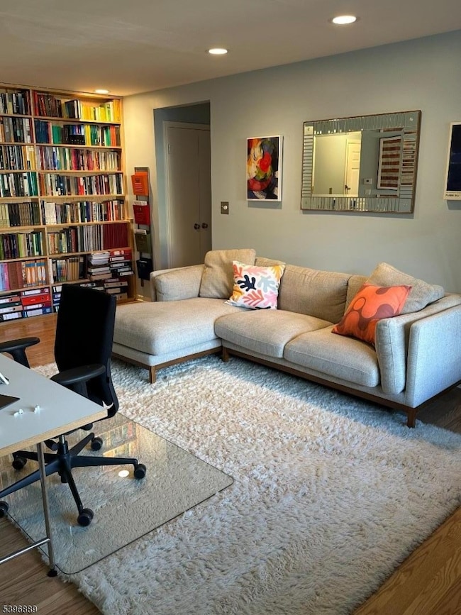 4E Avon Ct, Chatham, NJ 07928 - photo 6