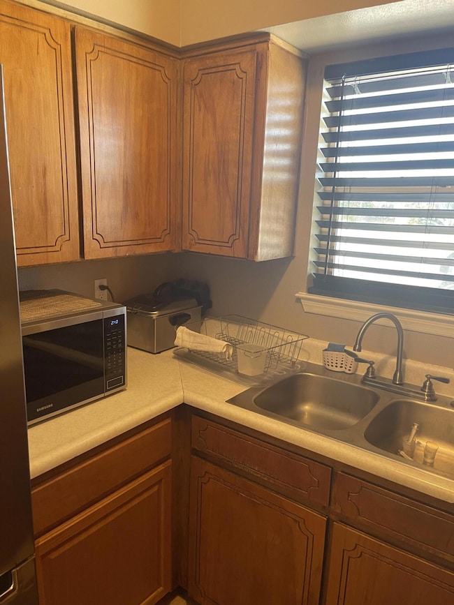 506 Riverview Cir, El Paso, TX 79915 - photo 7