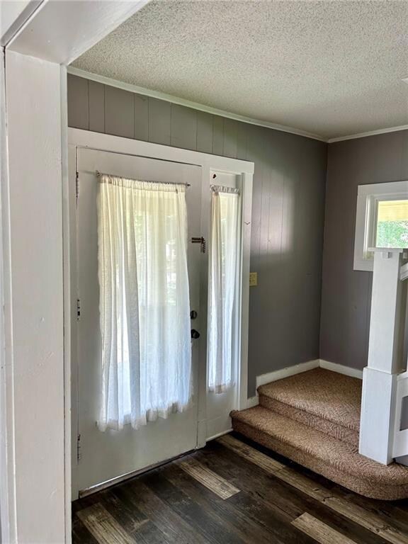 2317 Washington Ave, Parsons, KS 67357 - photo 2