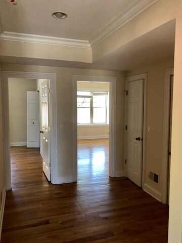 2709 W Glenlake Ave unit 1W, Chicago, IL 60659 - photo 2